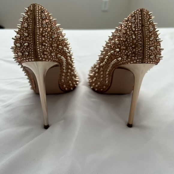 Brand new Steve Madden Rose Gold spiked high heels - Picture 3 of 7
